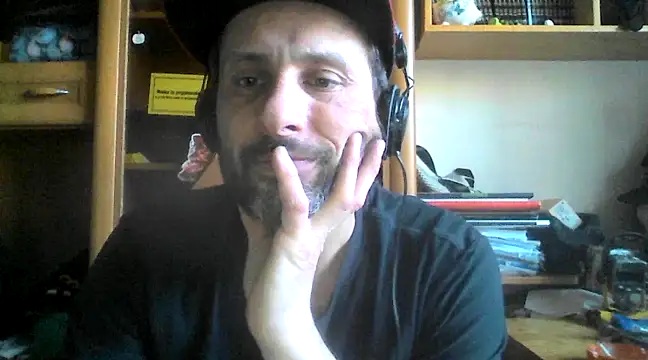 FireFox Feel online show from March 8, 2025, 3:24 pm