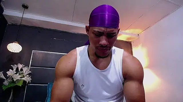 Snapshot of teddyfit19cm chatting on November 10, 2025, 1:38 pm teddyfit19cm online show from November 10, 2025, 1:38 pm