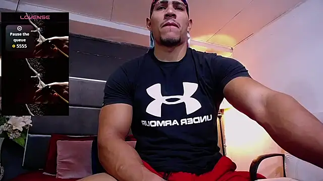 Snapshot of teddyfit19cm chatting on October 8, 2025, 1:56 pm teddyfit19cm online show from October 8, 2025, 1:56 pm