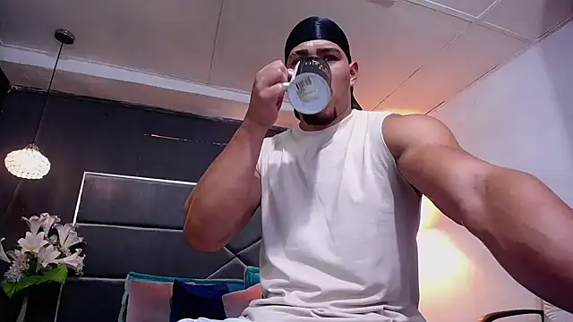 Snapshot of teddyfit19cm chatting on November 15, 2025, 1:48 pm teddyfit19cm online show from November 15, 2025, 1:48 pm