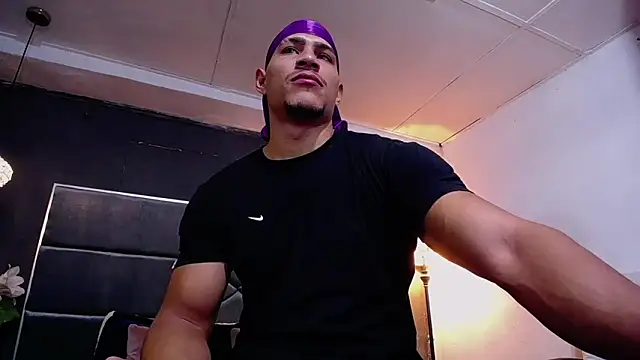 Snapshot of teddyfit19cm chatting on October 15, 2025, 2:14 pm teddyfit19cm online show from October 15, 2025, 2:14 pm