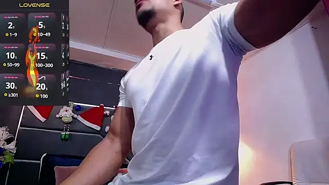 Snapshot of teddyfit19cm chatting on December 5, 2025, 1:21 pm teddyfit19cm online show from December 5, 2025, 1:21 pm