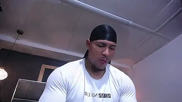 Snapshot of teddyfit19cm chatting on July 3, 2026, 1:39 pm teddyfit19cm online show from July 3, 2026, 1:39 pm