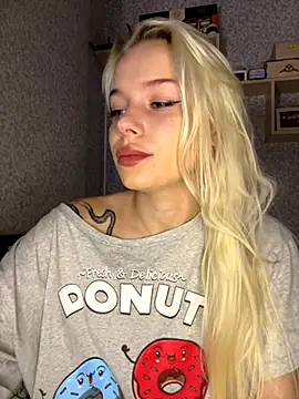 Snapshot of SIMBA_BOS chatting on November 19, 2025, 2:11 am SIMBA BOS online show from November 19, 2025, 2:11 am