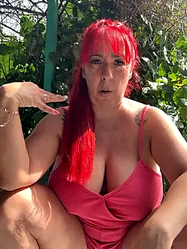 Snapshot of sofy_alone chatting on October 21, 2025, 6:40 pm sofy alone online show from October 21, 2025, 6:40 pm