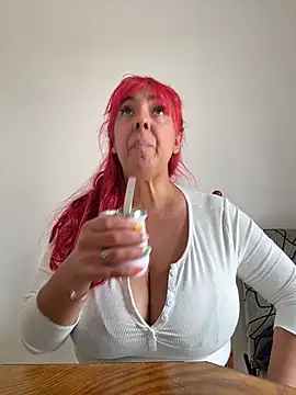 Snapshot of sofy_alone chatting on October 31, 2025, 3:52 pm sofy alone online show from October 31, 2025, 3:52 pm