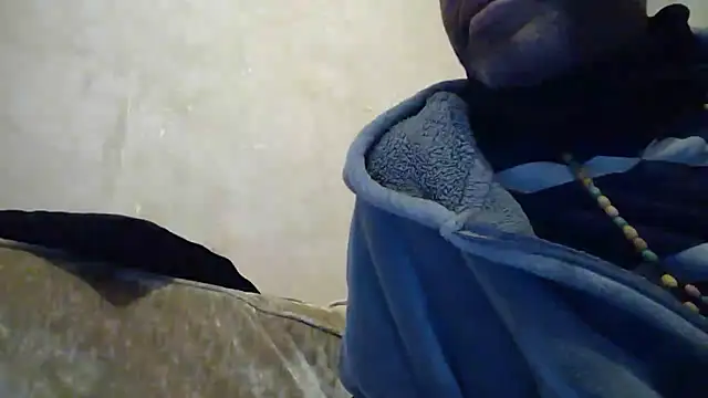 Snapshot of alfiebrown007 chatting on March 14, 2025, 1:37 am alfiebrown007 online show from March 14, 2025, 1:37 am