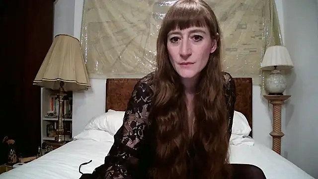 Snapshot of LemmieRed chatting on October 16, 2025, 10:07 pm LemmieRed online show from October 16, 2025, 10:07 pm