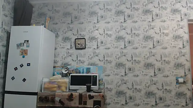 Snapshot of Amy_August chatting on November 10, 2025, 2:44 pm Amy August online show from November 10, 2025, 2:44 pm