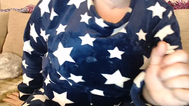 Amy August online show from December 17, 2025, 7:24 am