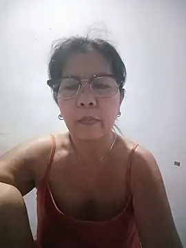Snapshot of TropicalFlower chatting on July 7, 2026, 8:56 pm TropicalFlower online show from July 7, 2026, 8:56 pm
