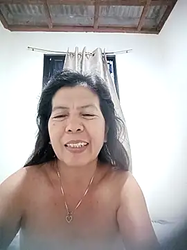 TropicalFlower online show from November 13, 2025, 8:24 pm