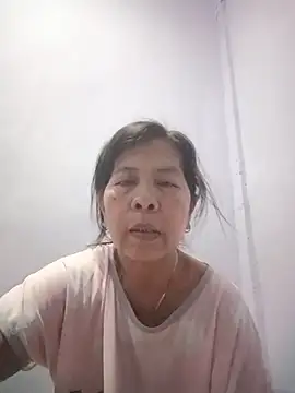 Snapshot of TropicalFlower chatting on July 10, 2026, 12:49 pm TropicalFlower online show from July 10, 2026, 12:49 pm