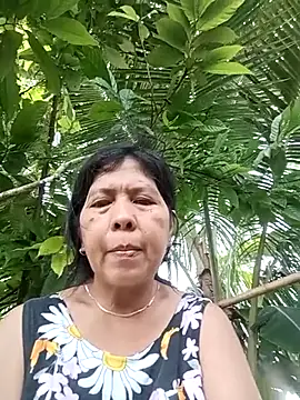 Snapshot of TropicalFlower chatting on June 22, 2026, 2:17 am TropicalFlower online show from June 22, 2026, 2:17 am