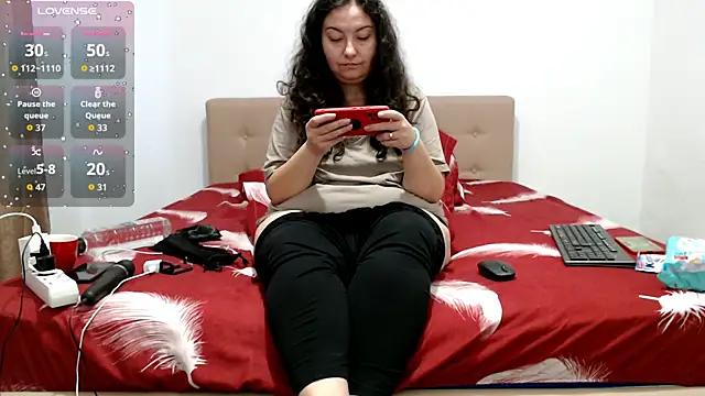 Snapshot of BBW_MILF_4U chatting on October 19, 2025, 7:44 am BBW MILF 4U online show from October 19, 2025, 7:44 am