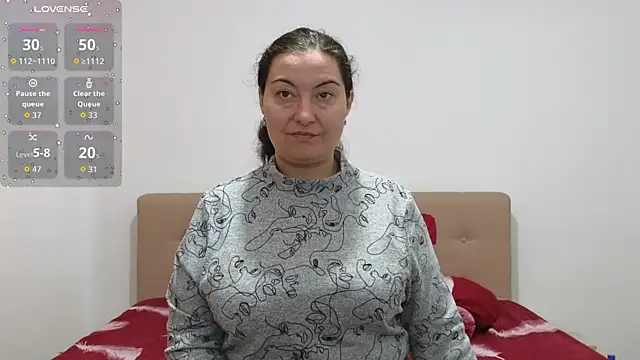 Snapshot of BBW_MILF_4U chatting on October 13, 2025, 7:10 am BBW MILF 4U online show from October 13, 2025, 7:10 am