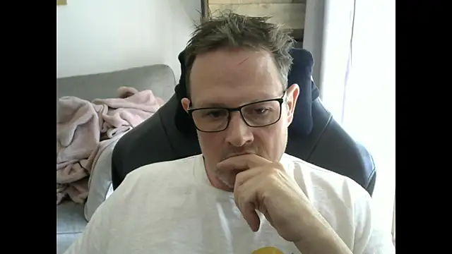 ZebedeePirate online show from April 17, 2026, 12:30 pm