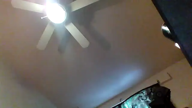 Snapshot of thefire420 chatting on January 27, 2025, 4:01 pm thefire420 online show from January 27, 2025, 4:01 pm