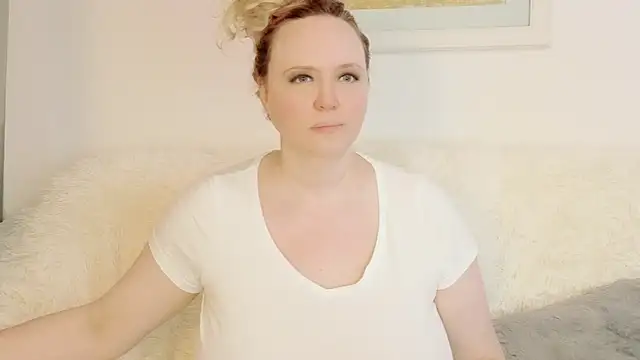 Sarah4you online show from June 29, 2026, 8:30 pm