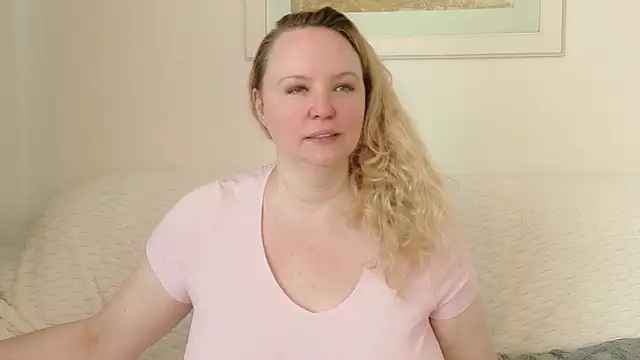 Sarah4you online show from July 25, 2026, 12:33 pm