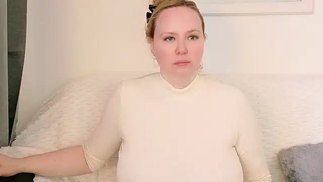 Sarah4you online show from January 11, 2026, 2:35 pm