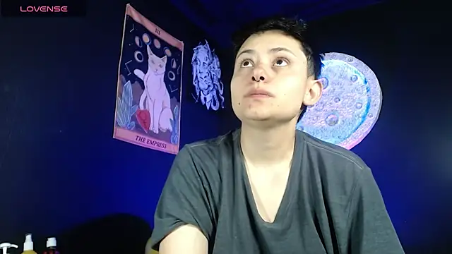 girl intense444 online show from November 20, 2025, 12:50 pm