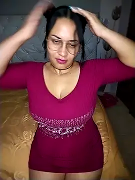 Snapshot of sharon_1 chatting on November 22, 2025, 4:44 am sharon 1 online show from November 22, 2025, 4:44 am