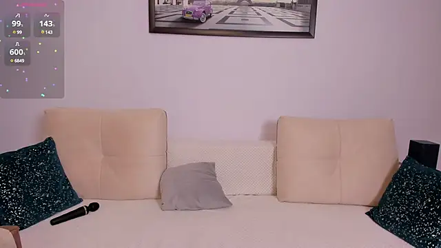 Snapshot of CrazyBeach chatting on December 3, 2024, 1:17 pm CrazyBeach online show from December 3, 2024, 1:17 pm