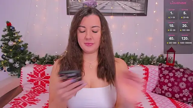 Snapshot of CrazyBeach chatting on January 2, 2025, 9:00 am CrazyBeach online show from January 2, 2025, 9:00 am