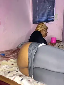 Snapshot of cherryontopy chatting on October 21, 2025, 10:25 am cherryontopy online show from October 21, 2025, 10:25 am