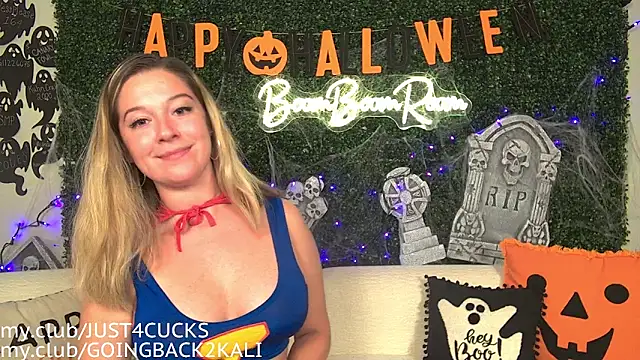 Snapshot of boomboomr00m chatting on October 8, 2025, 2:35 am boomboomr00m online show from October 8, 2025, 2:35 am