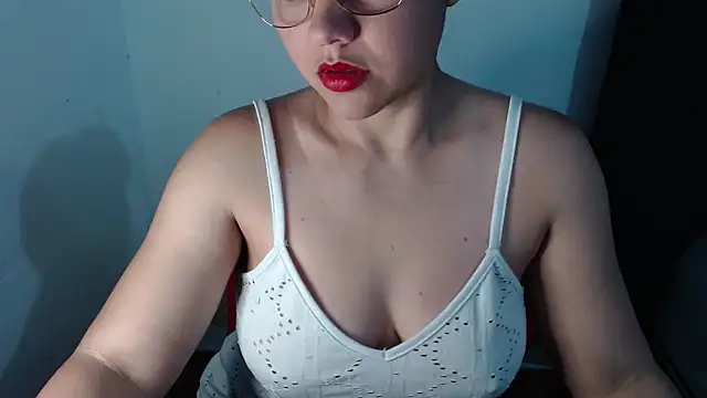 lizbodu online show from November 28, 2025, 2:12 am