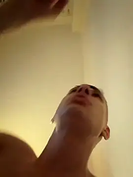 Snapshot of TJEMOKA chatting on November 17, 2025, 12:03 am TJEMOKA online show from November 17, 2025, 12:03 am