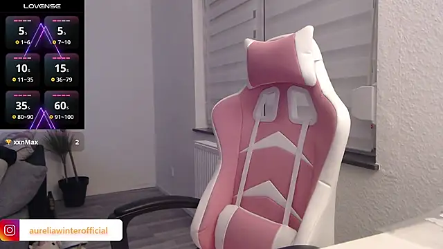 Snapshot of AureliaWinter chatting on January 31, 2025, 6:36 pm AureliaWinter online show from January 31, 2025, 6:36 pm