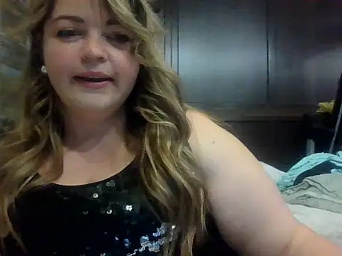 Snapshot of cute__cherry chatting on July 5, 2026, 6:15 pm cute cherry online show from July 5, 2026, 6:15 pm