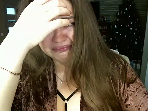 cute  cherry online show from February 9, 2025, 10:09 am