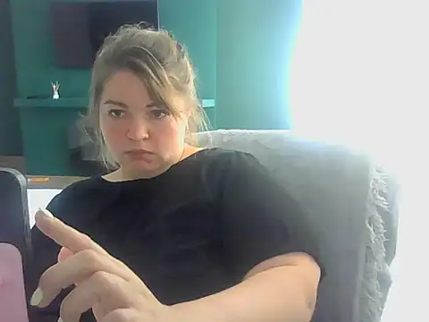 Snapshot of cute__cherry chatting on July 28, 2026, 2:13 pm cute cherry online show from July 28, 2026, 2:13 pm