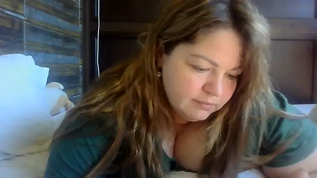 Snapshot of cute__cherry chatting on June 19, 2026, 6:30 am cute cherry online show from June 19, 2026, 6:30 am