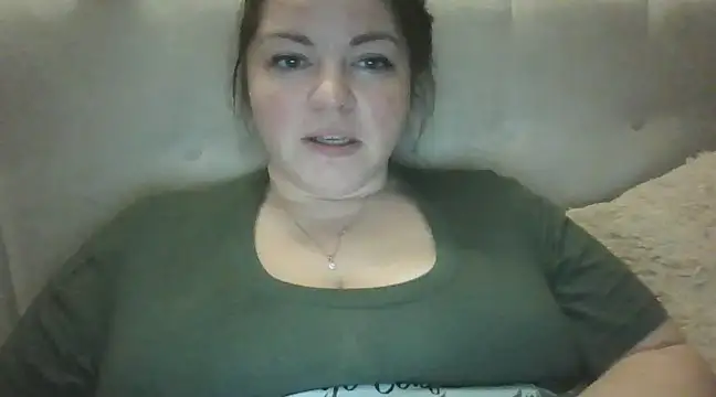 cute  cherry online show from January 10, 2025, 10:04 pm