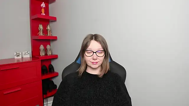 Cookie zoe online show from February 18, 2026, 6:33 am