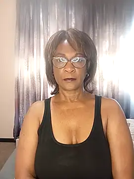 Snapshot of Hotgrannyx chatting on November 12, 2025, 6:39 am Hotgrannyx online show from November 12, 2025, 6:39 am