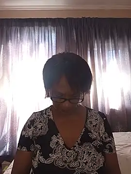 Hotgrannyx online show from May 15, 2026, 8:23 am