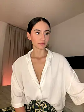 Snapshot of _Amatista chatting on November 14, 2025, 1:31 am Amatista online show from November 14, 2025, 1:31 am