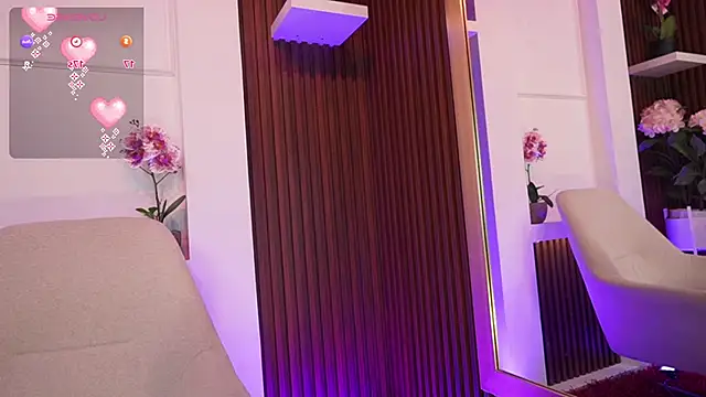 MaddyWattson online show from November 7, 2025, 11:37 am