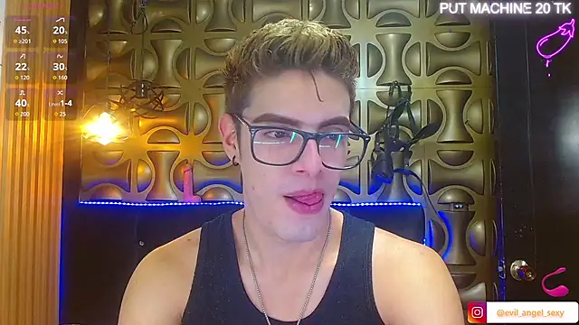 angel sexyevil online show from December 1, 2025, 12:28 pm