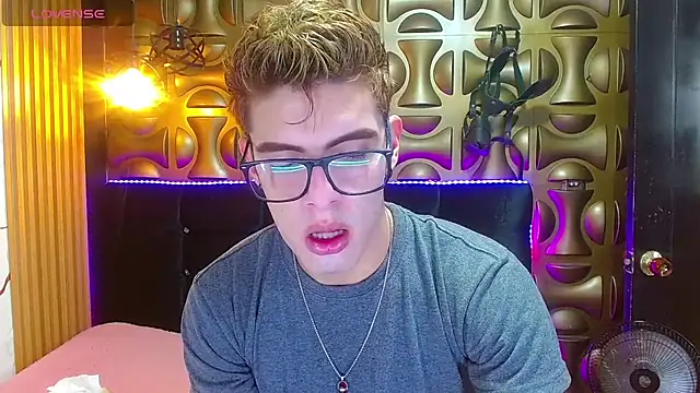 angel sexyevil online show from November 30, 2025, 12:28 pm