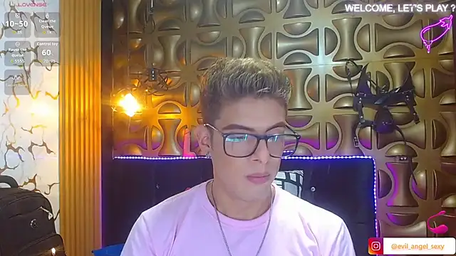 angel sexyevil online show from November 16, 2025, 12:32 pm