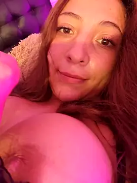 VickyHoult online show from January 31, 2025, 12:39 am