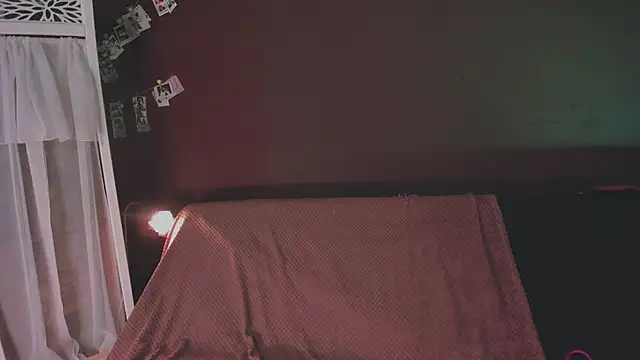 Snapshot of juby_yuby chatting on October 24, 2025, 1:43 pm juby yuby online show from October 24, 2025, 1:43 pm