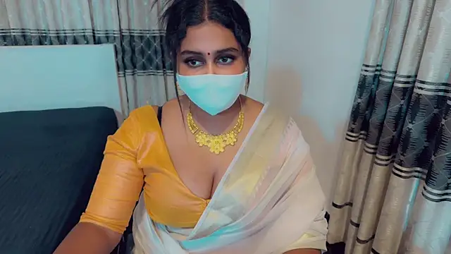 Snapshot of SonY_CaM chatting on November 10, 2025, 4:45 pm SonY CaM online show from November 10, 2025, 4:45 pm